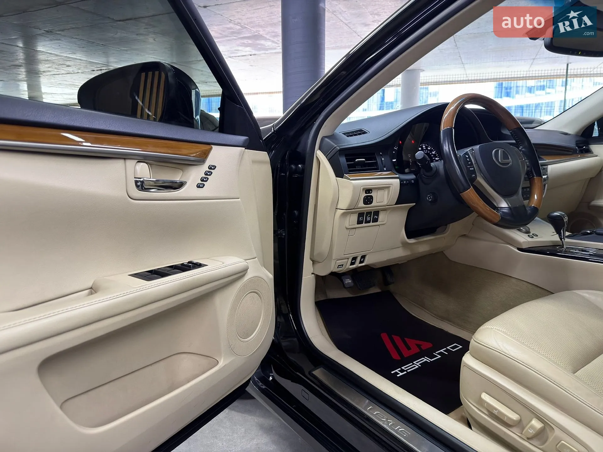 2015 Lexus ES - мініатюра 19