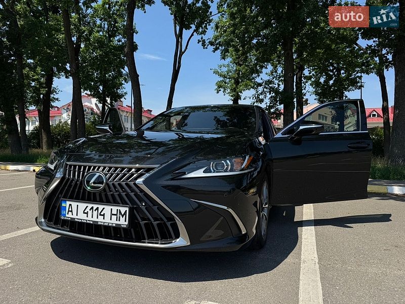 Седан Lexus ES 2023 в Києві