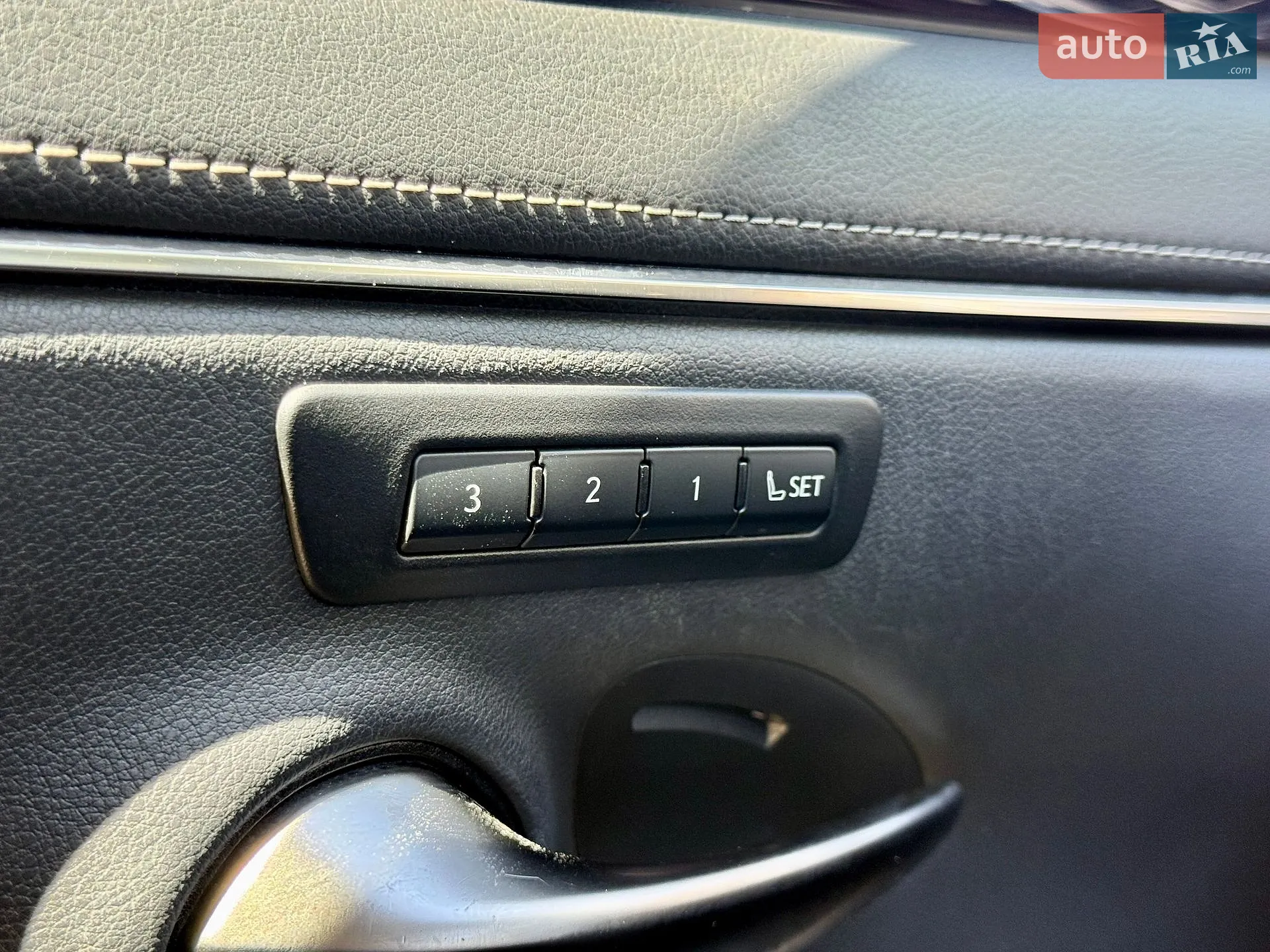 2018 Lexus ES - мініатюра 25