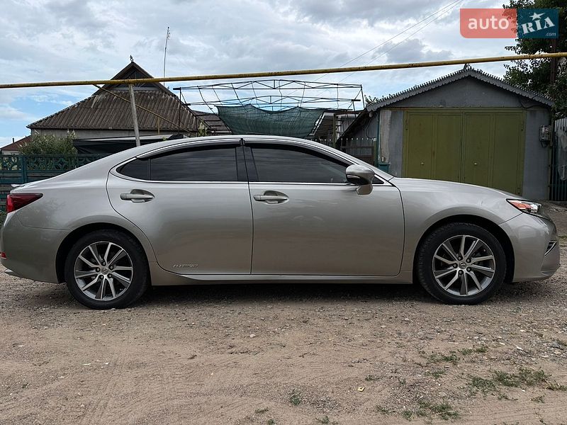 Седан Lexus ES 2016 в Одессе