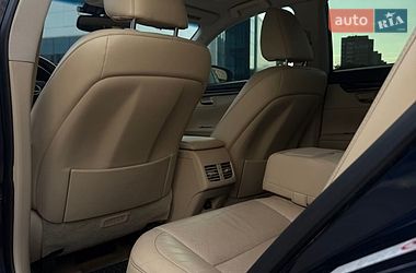 Седан Lexus ES 2015 в Одесі