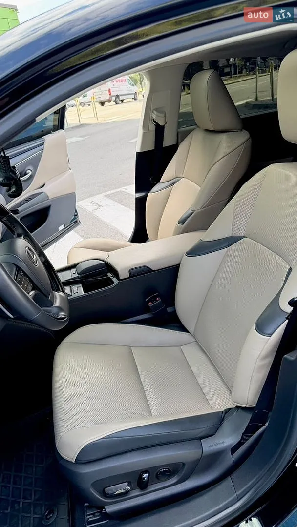 2020 Lexus ES - мініатюра 18