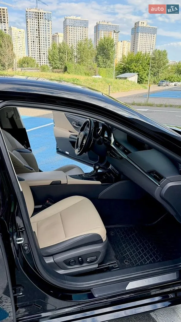 2020 Lexus ES - мініатюра 21
