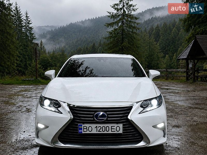 Lexus ES 2017