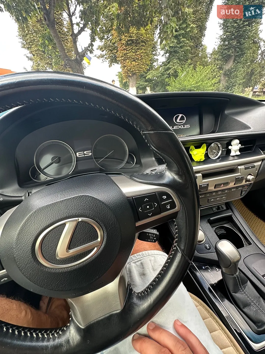 2016 Lexus ES - мініатюра 13