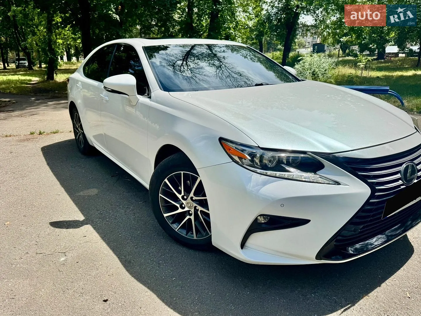 2015 Lexus ES - мініатюра 2