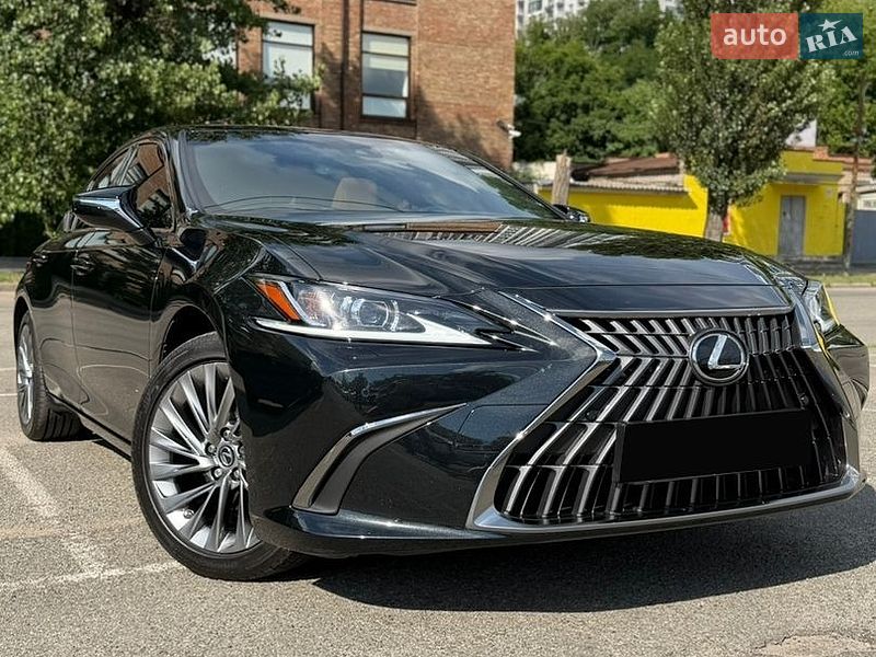 Lexus ES 2024