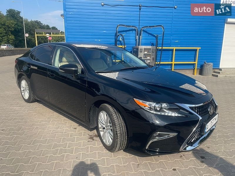 Седан Lexus ES 2014 в Вінниці