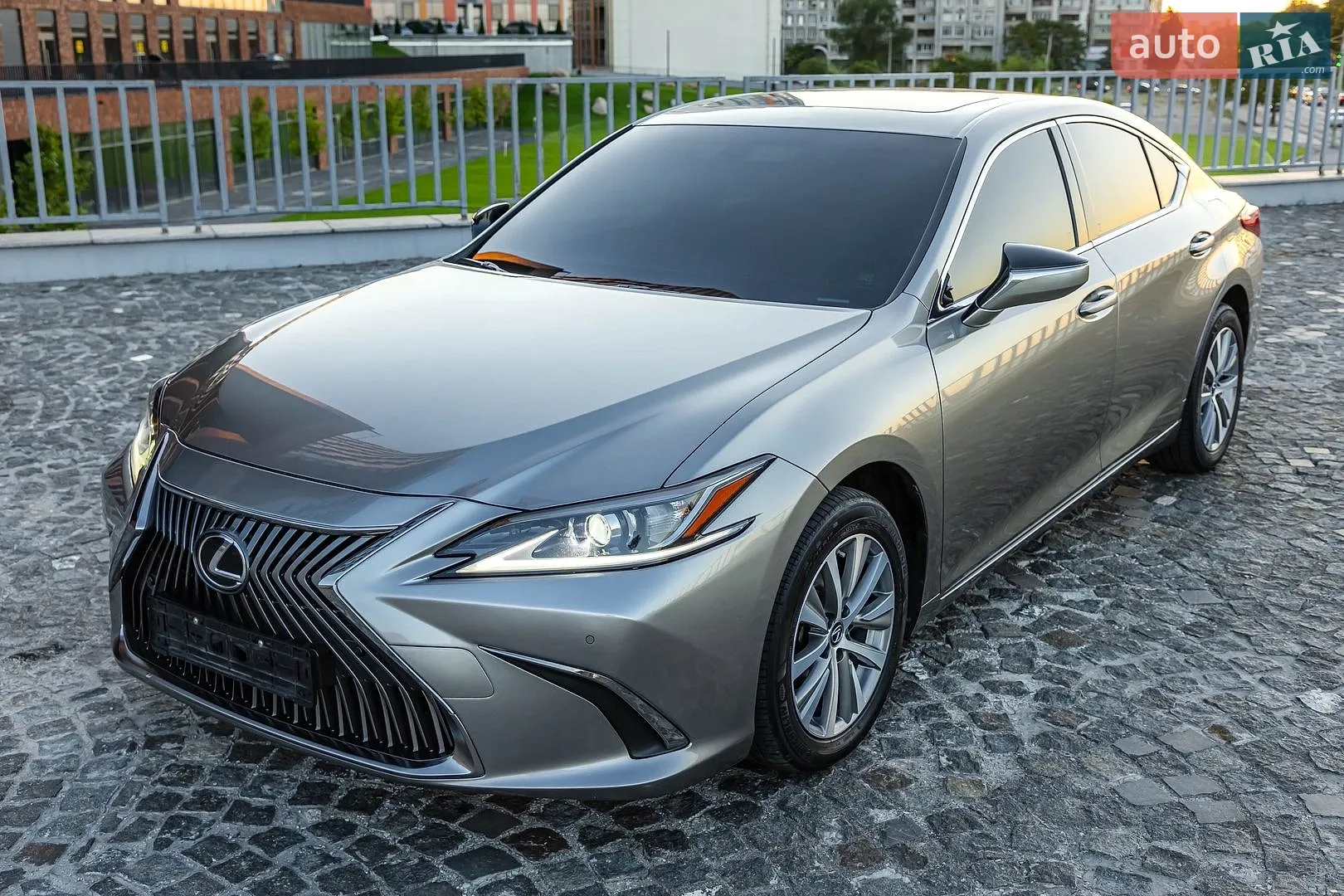 2019 Lexus ES - мініатюра 6