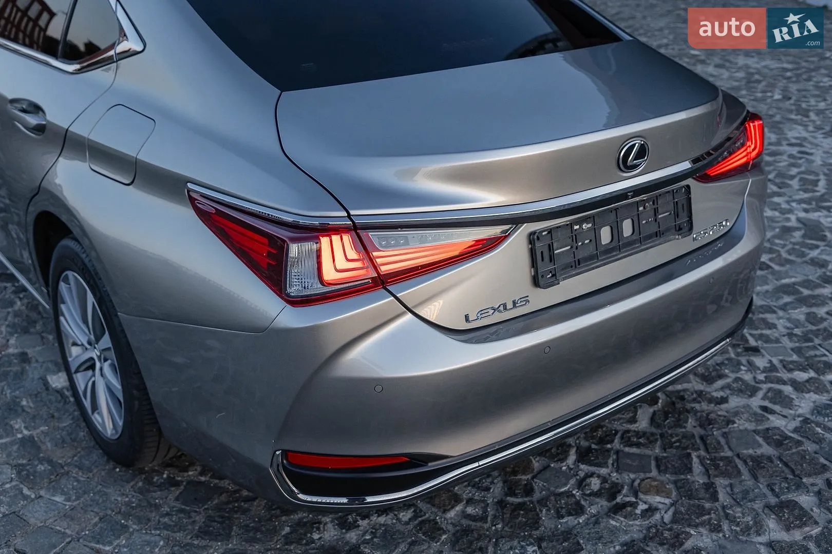 2019 Lexus ES - мініатюра 28
