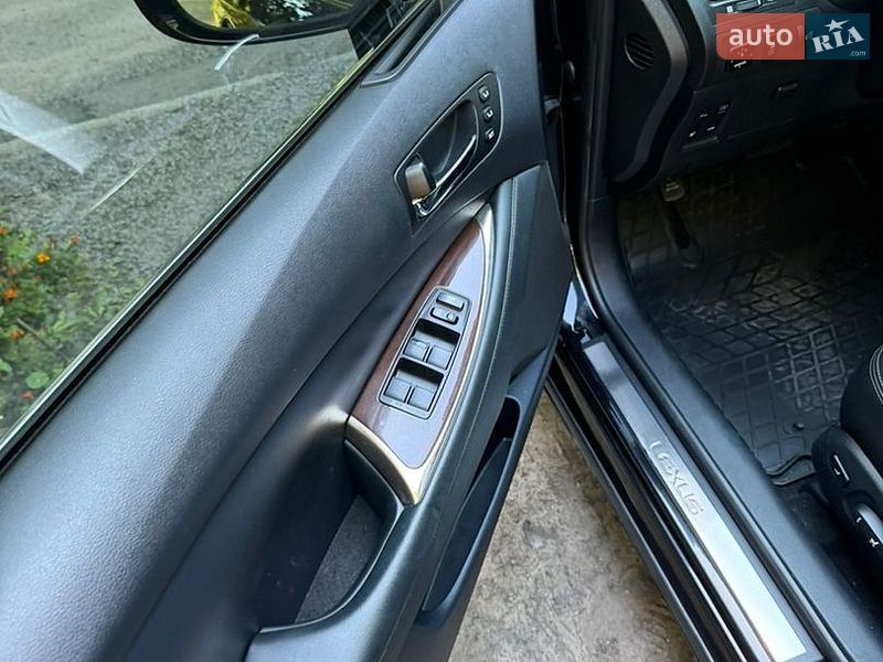 Седан Lexus ES 2010 в Житомирі
