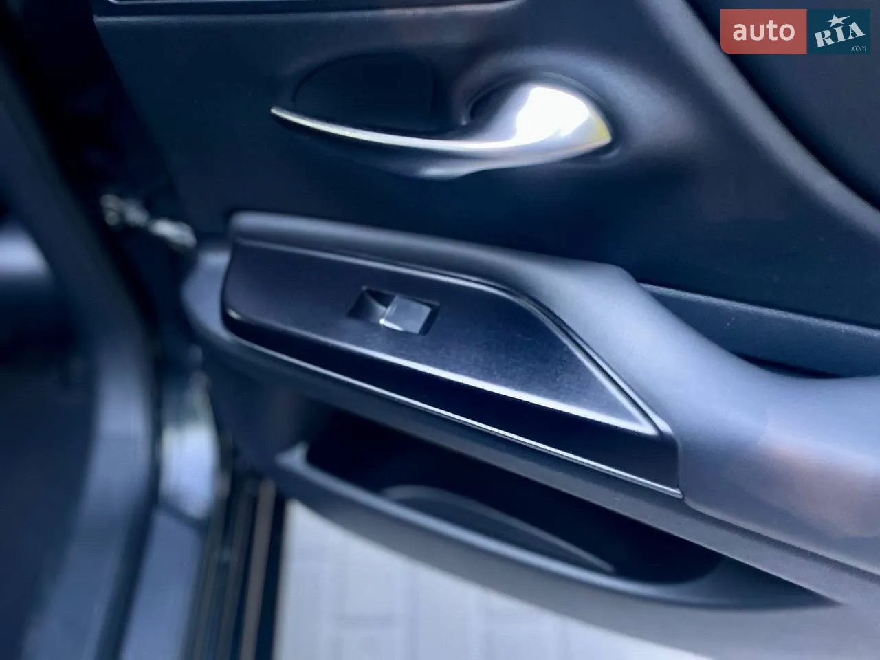 2019 Lexus ES - мініатюра 19