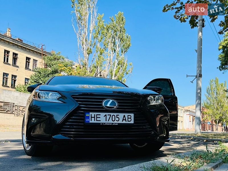 Седан Lexus ES 2017 в Николаеве