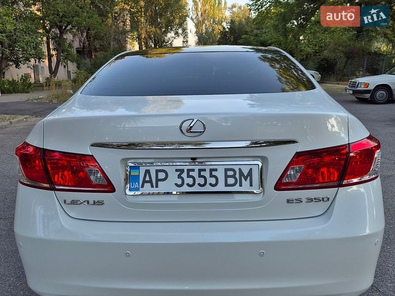 Седан Lexus ES 2011 в Запоріжжі