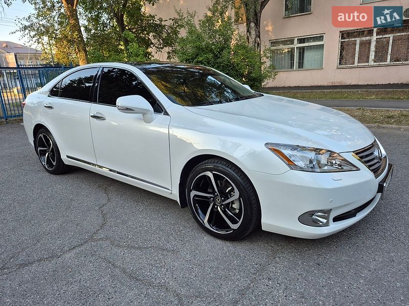 Седан Lexus ES 2011 в Запоріжжі