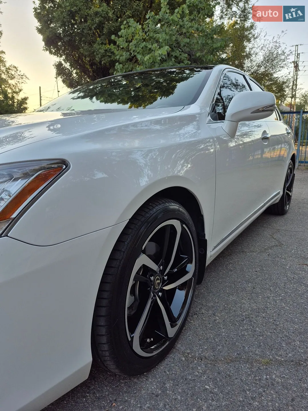 2011 Lexus ES - мініатюра 13