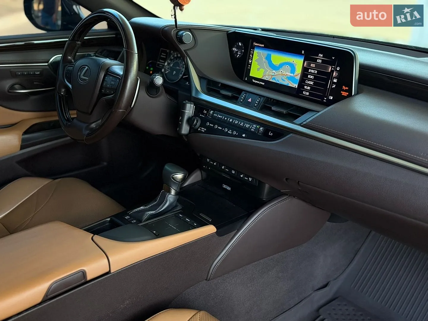 2019 Lexus ES - мініатюра 16