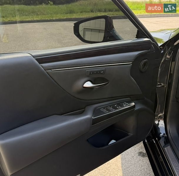 Седан Lexus ES 2021 в Хмельницком фото 12 Седан Lexus ES 2021 в Хмельницком