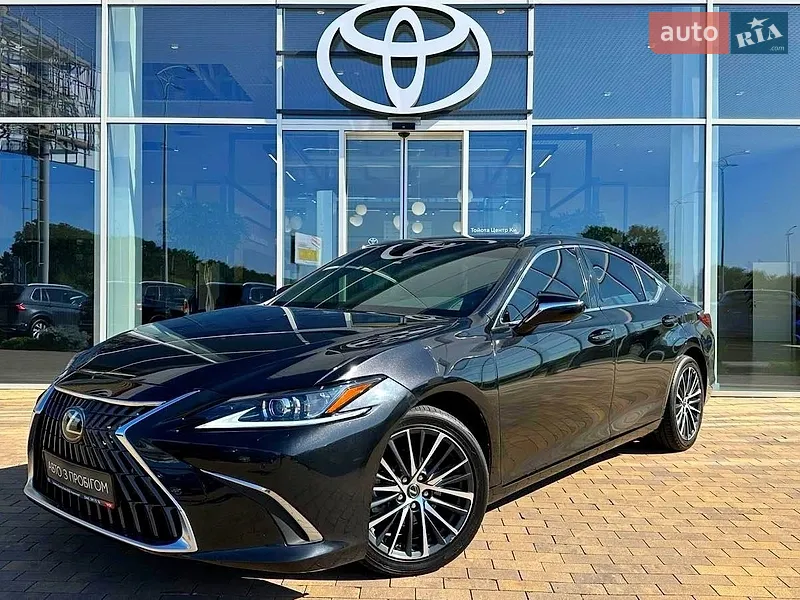 Lexus ES 2024