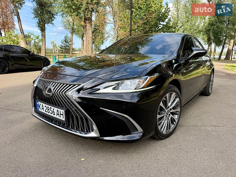 Lexus ES 2018