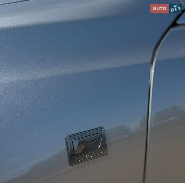 Седан Lexus ES 2023 в Днепре