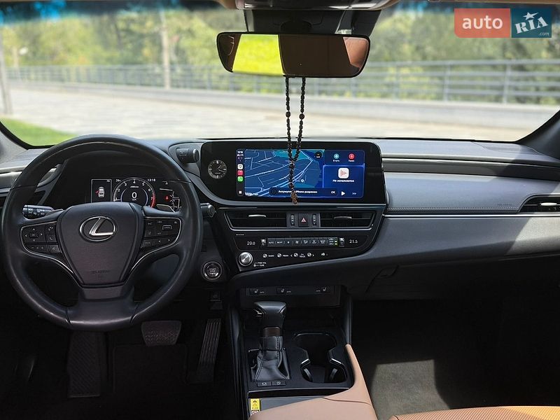 Седан Lexus ES 2023 в Днепре