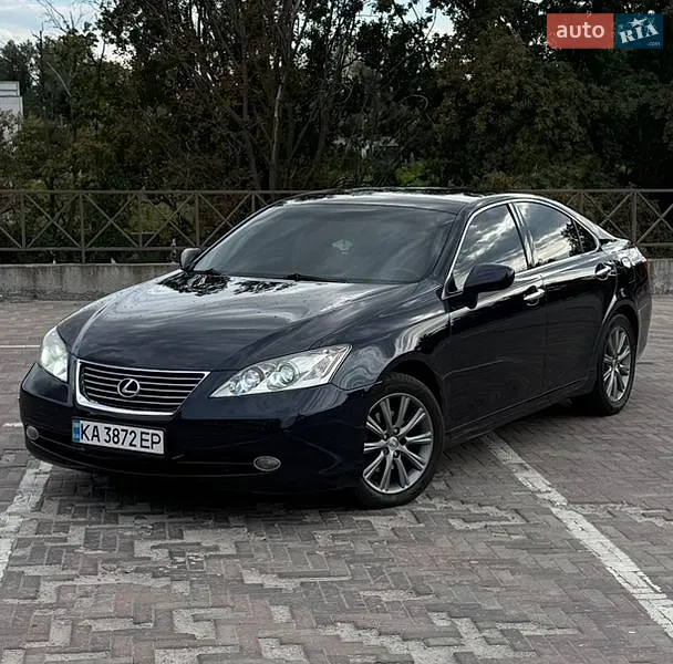 Lexus ES
