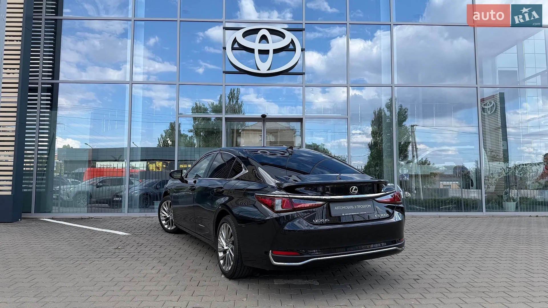 2022 Lexus ES - мініатюра 2