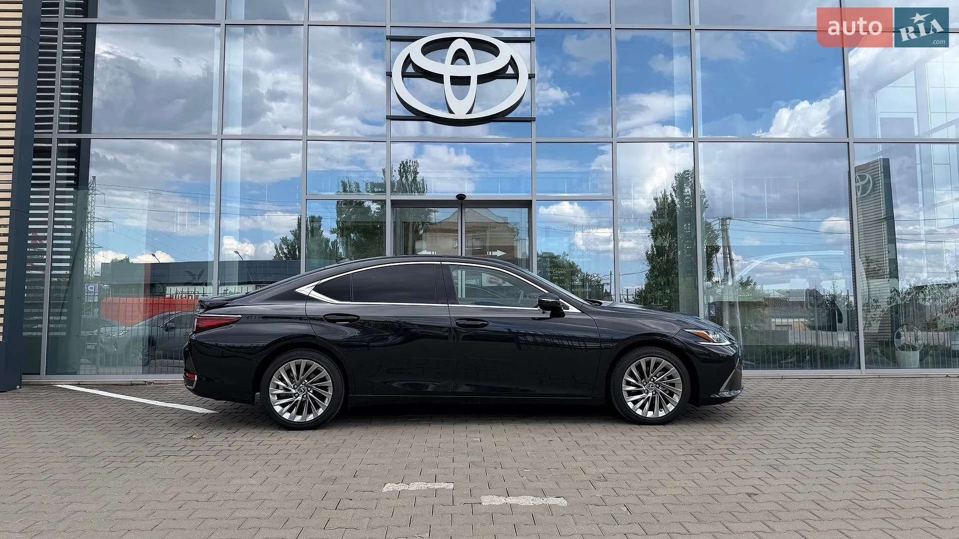 2022 Lexus ES - мініатюра 17