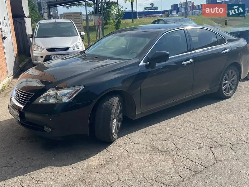 Lexus ES