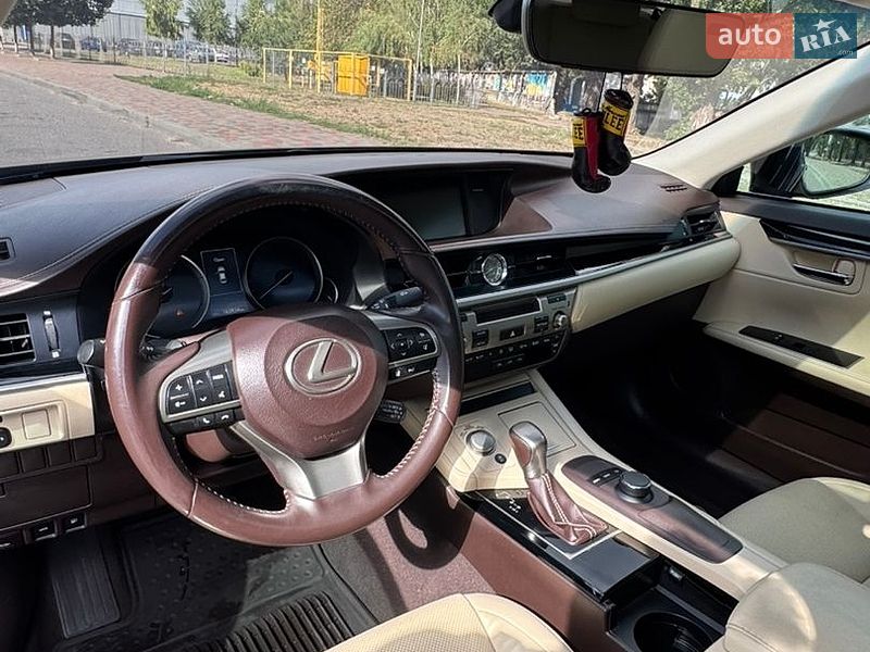 Седан Lexus ES 2016 в Черкасах фото 10 Седан Lexus ES 2016 в Черкасах