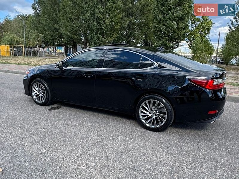 Седан Lexus ES 2016 в Черкасах фото 4 Седан Lexus ES 2016 в Черкасах