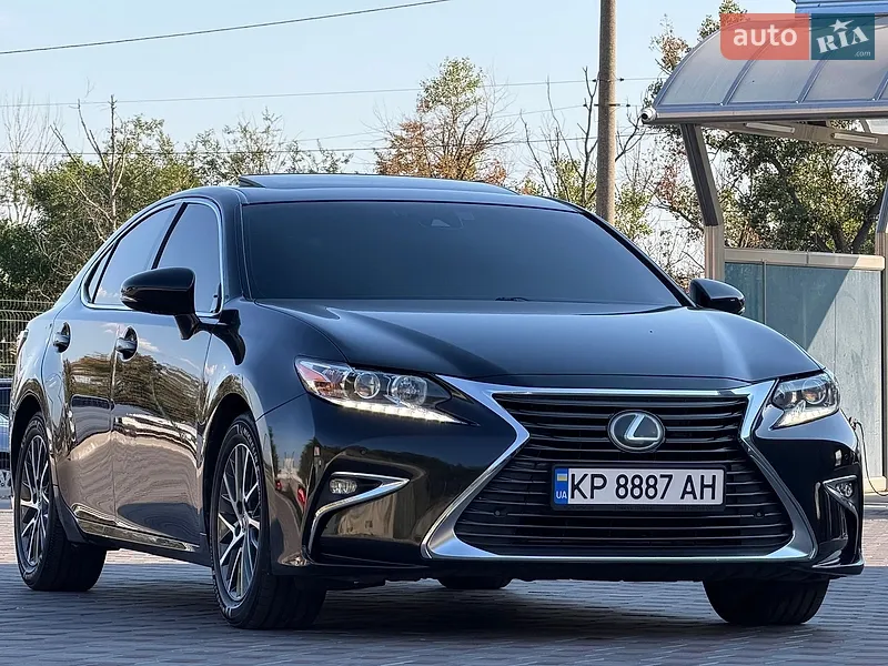 Lexus ES
