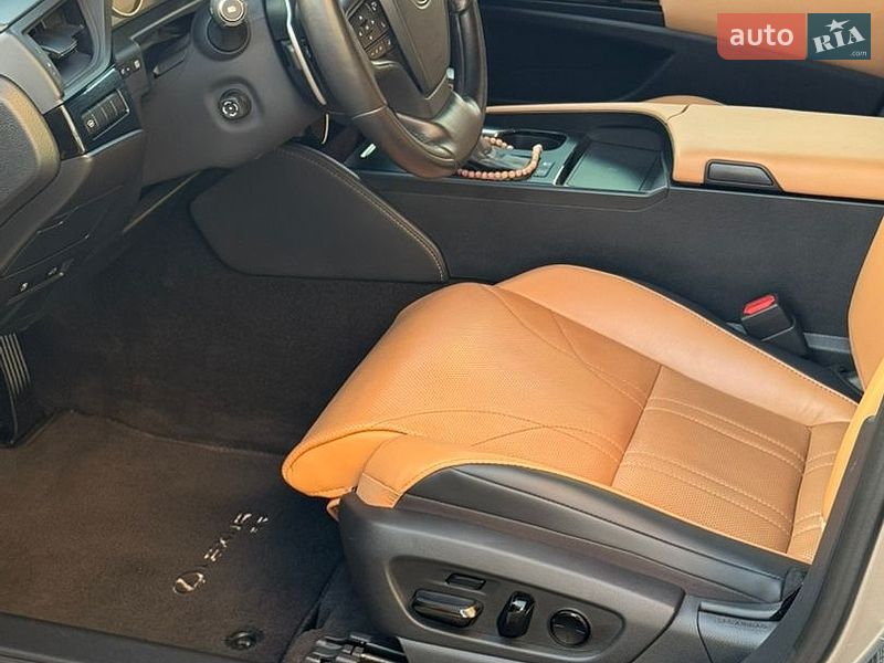 Седан Lexus ES 2023 в Вінниці фото 39 Седан Lexus ES 2023 в Вінниці