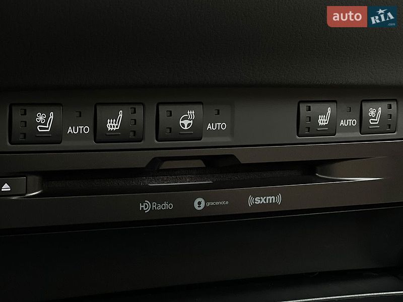 Седан Lexus ES 2020 в Львові