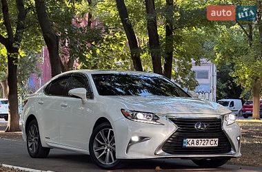 Седан Lexus ES 2016 в Одесі