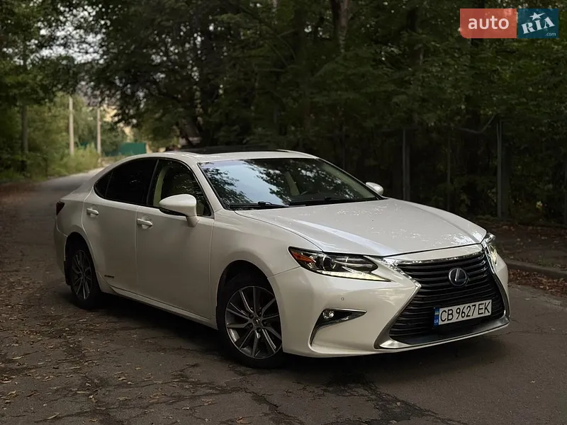 Lexus ES 2016