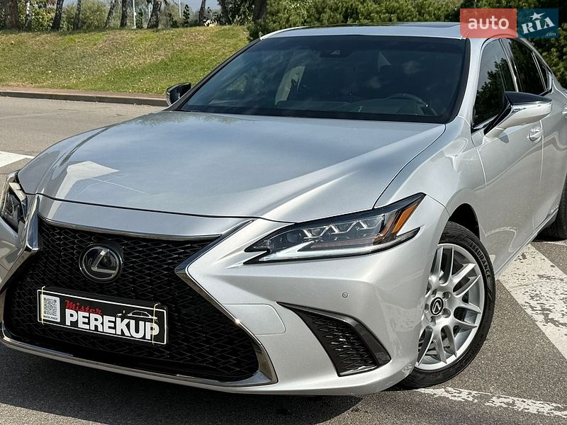 Седан Lexus ES 2019 в Києві