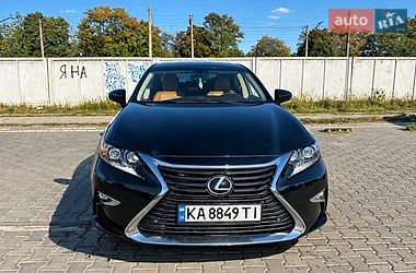Седан Lexus ES 2016 в Києві