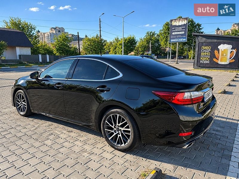 Седан Lexus ES 2016 в Києві фото 5 Седан Lexus ES 2016 в Києві