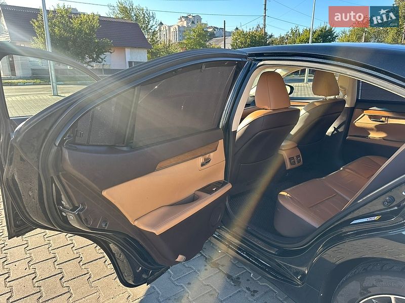Седан Lexus ES 2016 в Києві фото 10 Седан Lexus ES 2016 в Києві