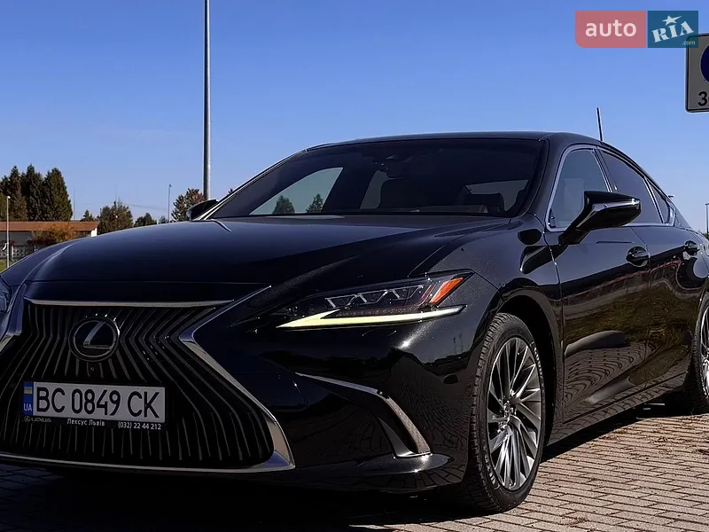 Lexus ES 2018