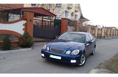 Седан Lexus GS 2000 в 