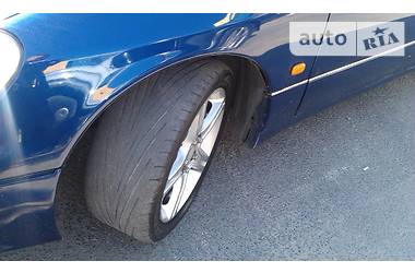 Седан Lexus GS 2000 в 