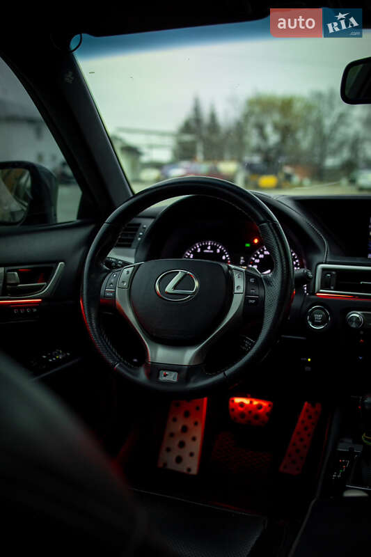 Седан Lexus GS 2012 в Черновцах