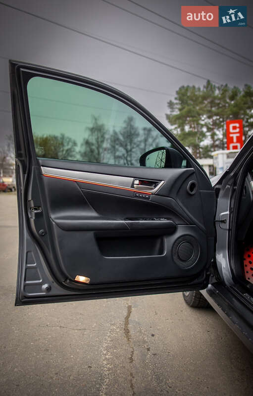 Седан Lexus GS 2012 в Черновцах