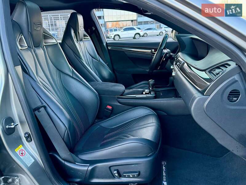 Седан Lexus GS 2015 в Киеве