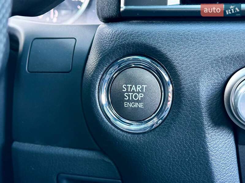 Седан Lexus GS 2015 в Киеве