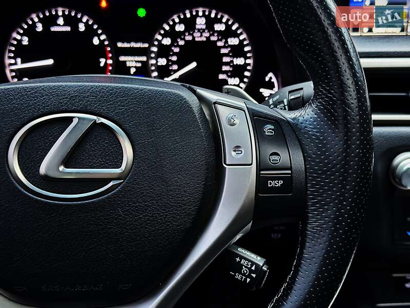 Седан Lexus GS 2015 в Киеве