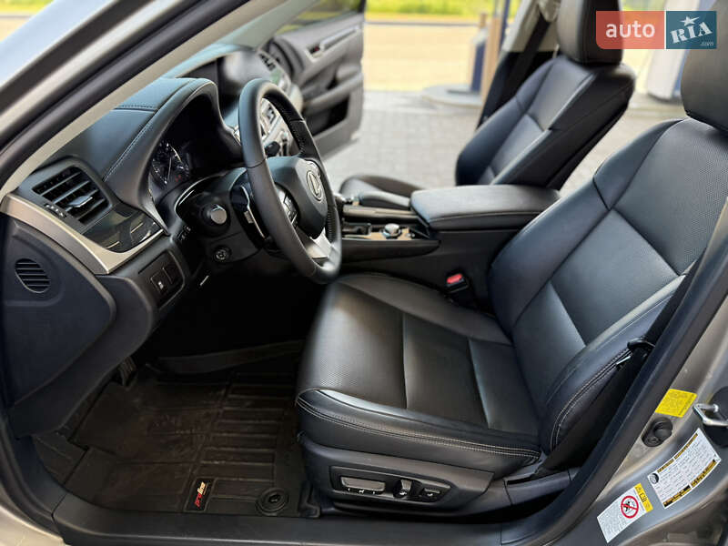 Седан Lexus GS 2016 в Дніпрі